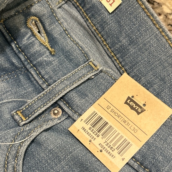 Levis Jeans Womens Size 31/30 12 Short Levis 317 Shaping Skinny Stretch NWT - Picture 2 of 3